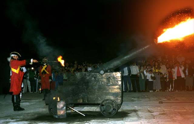 http://www.cuba.com.ua/cuba-information/havana-canon-1.jpg